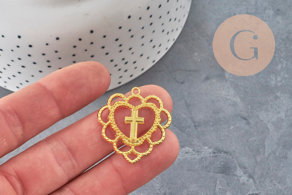 Pendentif coeur croix dentelé zamac doré 31mm, x1 (G11356)-Breloques et pendentifs-Gingerlily Perles