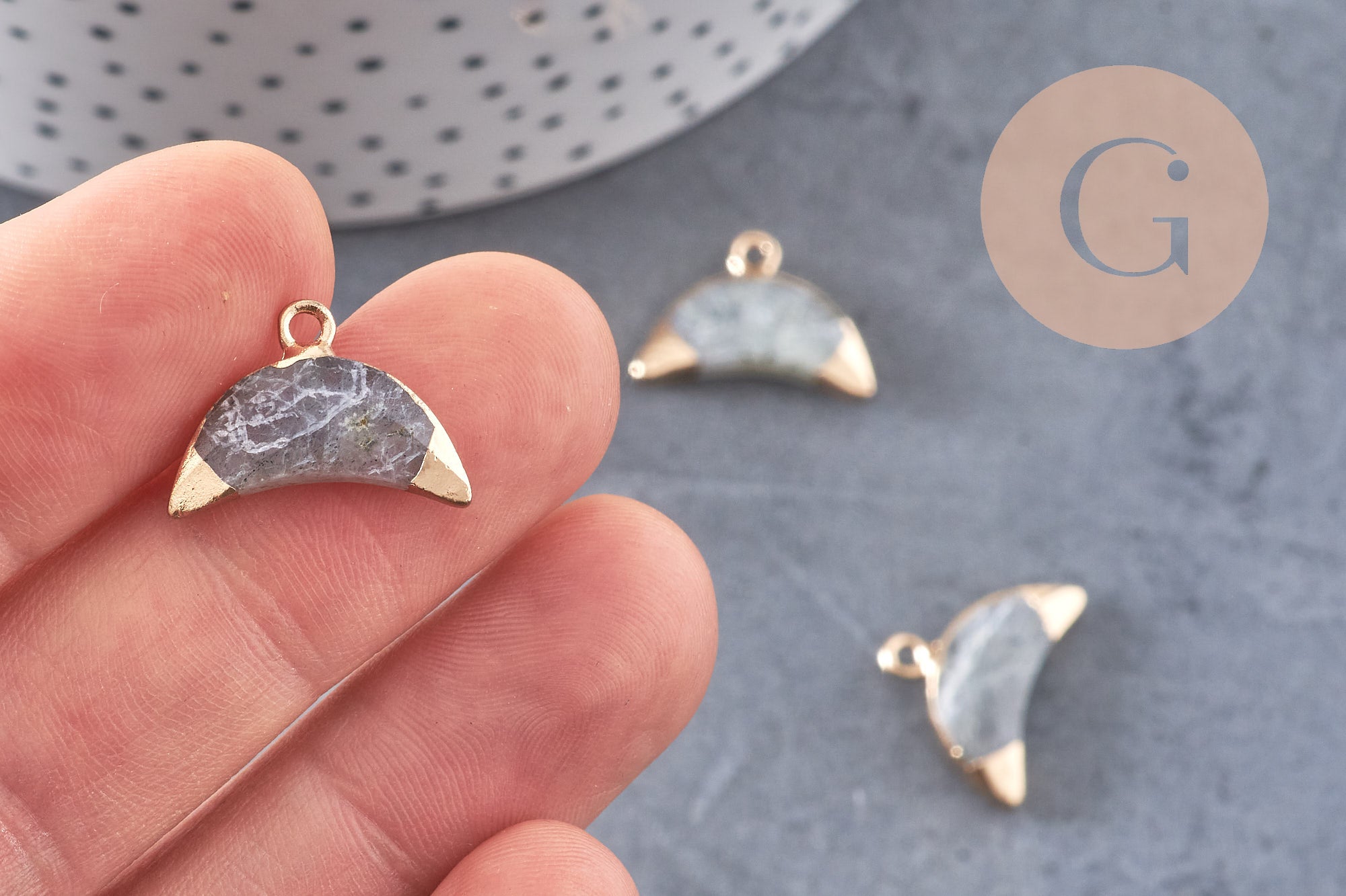 Pendentif corne labradorite,pendentif bijoux,lune labradorite,labradorite naturelle,21mm x1 (G0927)