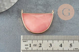 Pendentif demi-lune jade naturel teinté rose laiton doré 32mm, x1 (G1535)