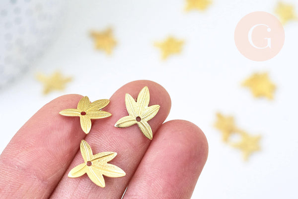 Pendentif estampe filigrane feuille érable laiton doré 14.5x11mm, Pendentif très fin et léger pour création de bijoux, x10 (G5978)