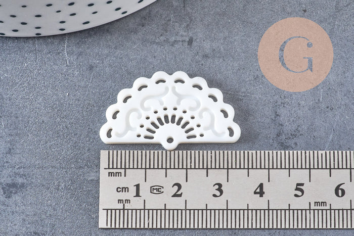 Pendentif éventail nacre blanche naturelle doré,pendentif nacre coquillage blanc, 34.5mm, x1 (G3915)