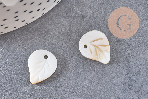 Pendentif feuille nacre blanche naturelle 17mm, x5 (G0909)