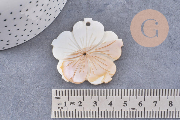 Pendentif fleur nacre blanche naturelle 48mm, x2 (G10227)