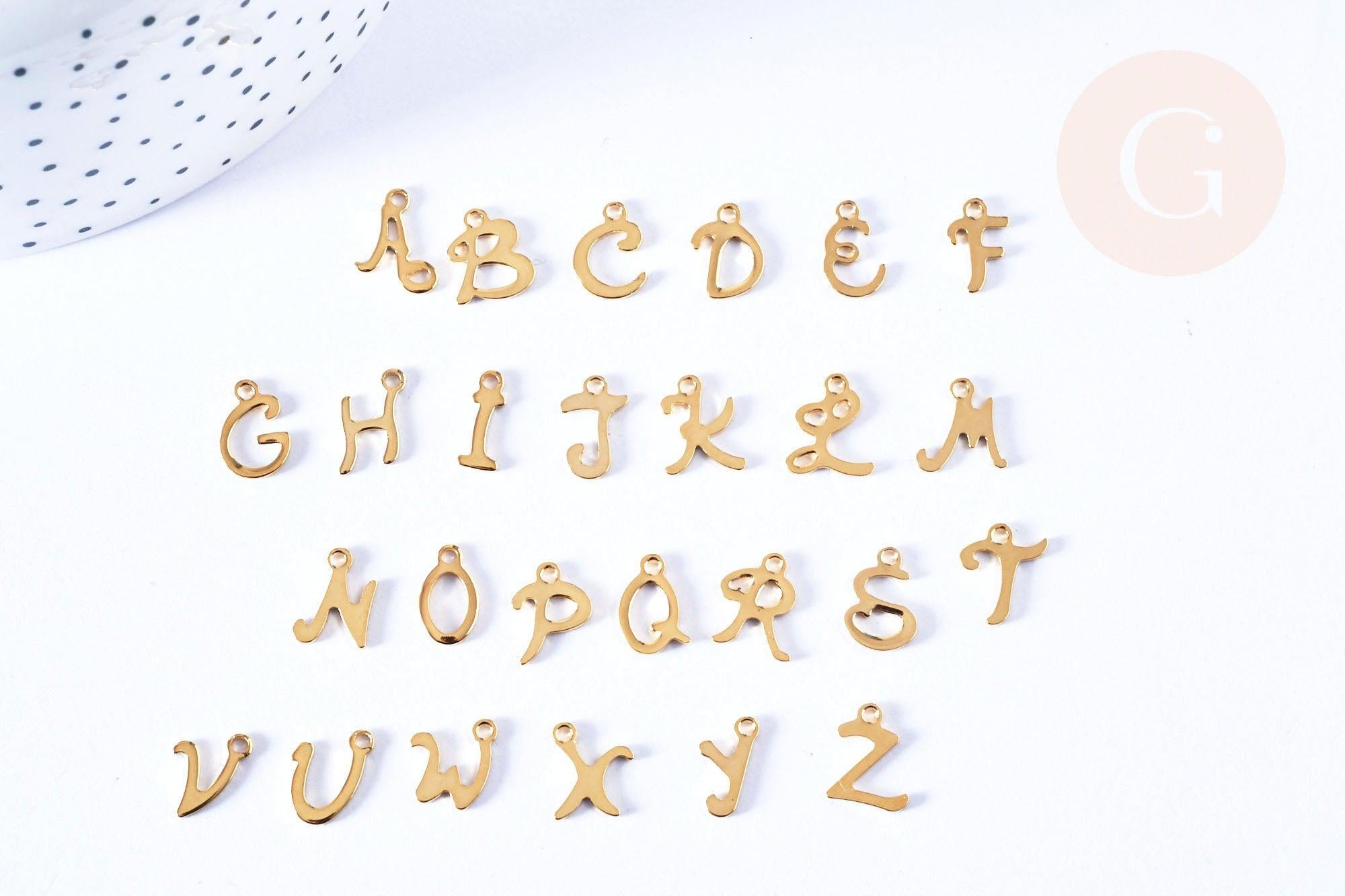 Pendentif lettre initiale acier doré inoxydable 10-12mm, x1 (G6840)