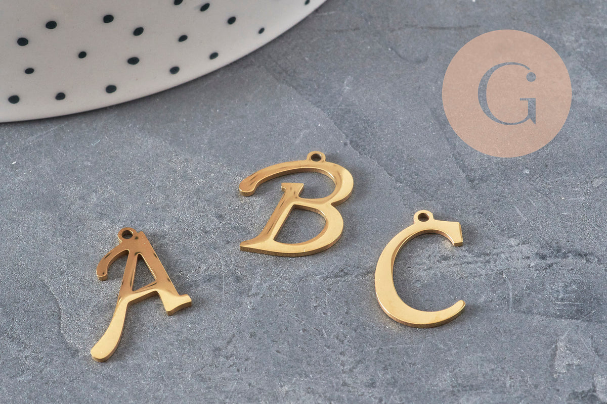 Pendentif lettre initiale acier inoxydable doré IP 20.5mm, x1 (G11375)
