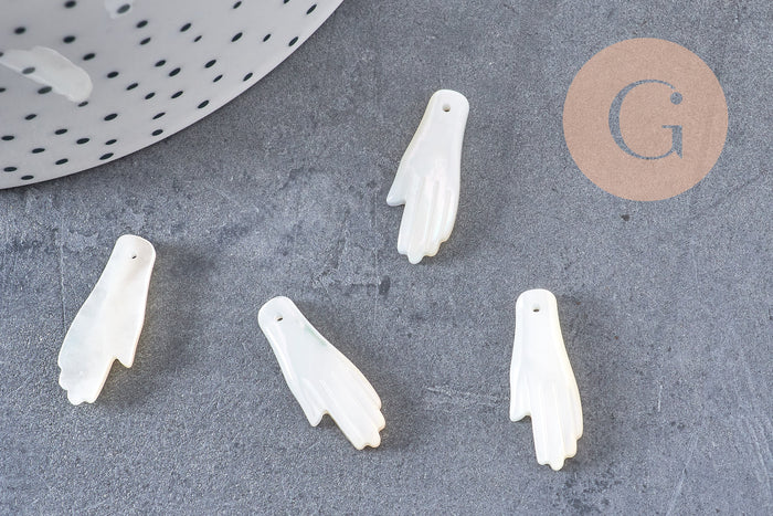 Pendentif main nacre blanche naturelle 21.5mm, x1 (G3937)