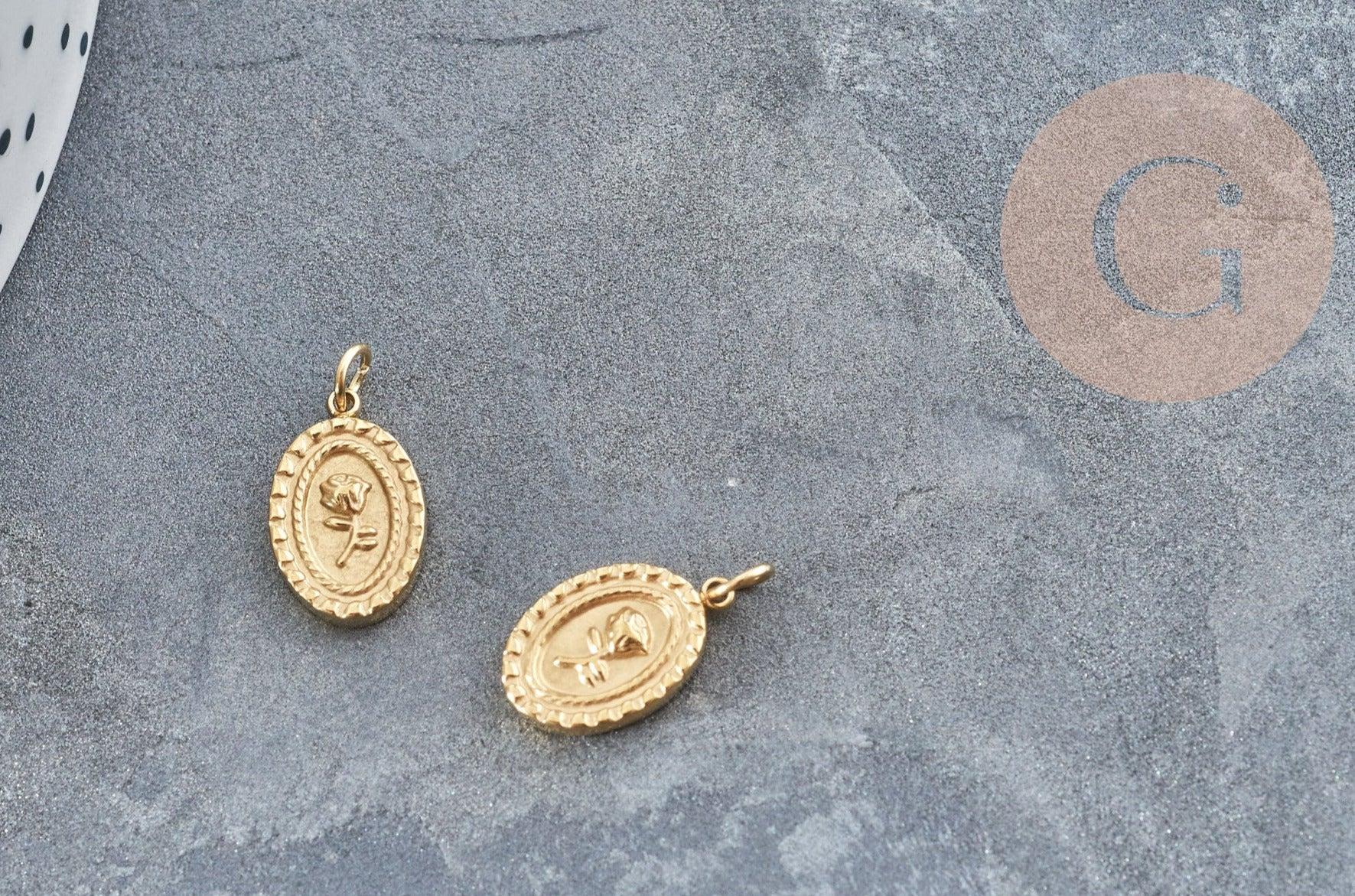 Pendentif médaille ovale acier doré fleur rose 13.5mm, x1 (G4697)