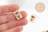 Pendentif médaille rectangle laiton doré zircon coloré 14.5mm, x1 (G3779)