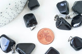 Pendentif obsidienne naturelle roulée acier inoxydable platine 15-35mm, x1 (G5558)