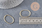 Colgante ovalado hueco de zamac dorado texturizado 30mm, x2 (G11259)