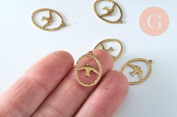 Pendentif ovale oiseau acier doré 21.5mm, breloque hirondelle acier inoxydable doré, pendentif sans nickel, création bijoux, x1 (G6019)