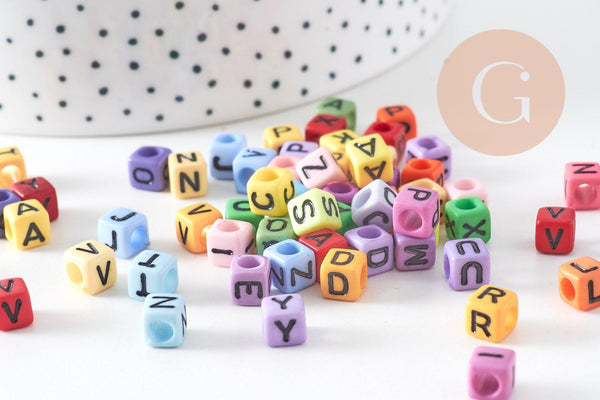 Perle carré Lettre Alphabet plastique multicolore,perle plastique, création bracelet mots,6mm, x 10gr (G1787)