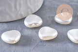 Perle coeur plastique blanc nacré 15mm, x10 (G10404)