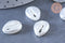 Perle coquillage cauri plastique blanc nacré 18mm, x10 perles (G6434)