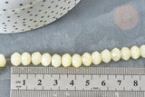 Perle jade jaune clair, pierre, 8x6mm, fil de 40cm, x1 (G7334)