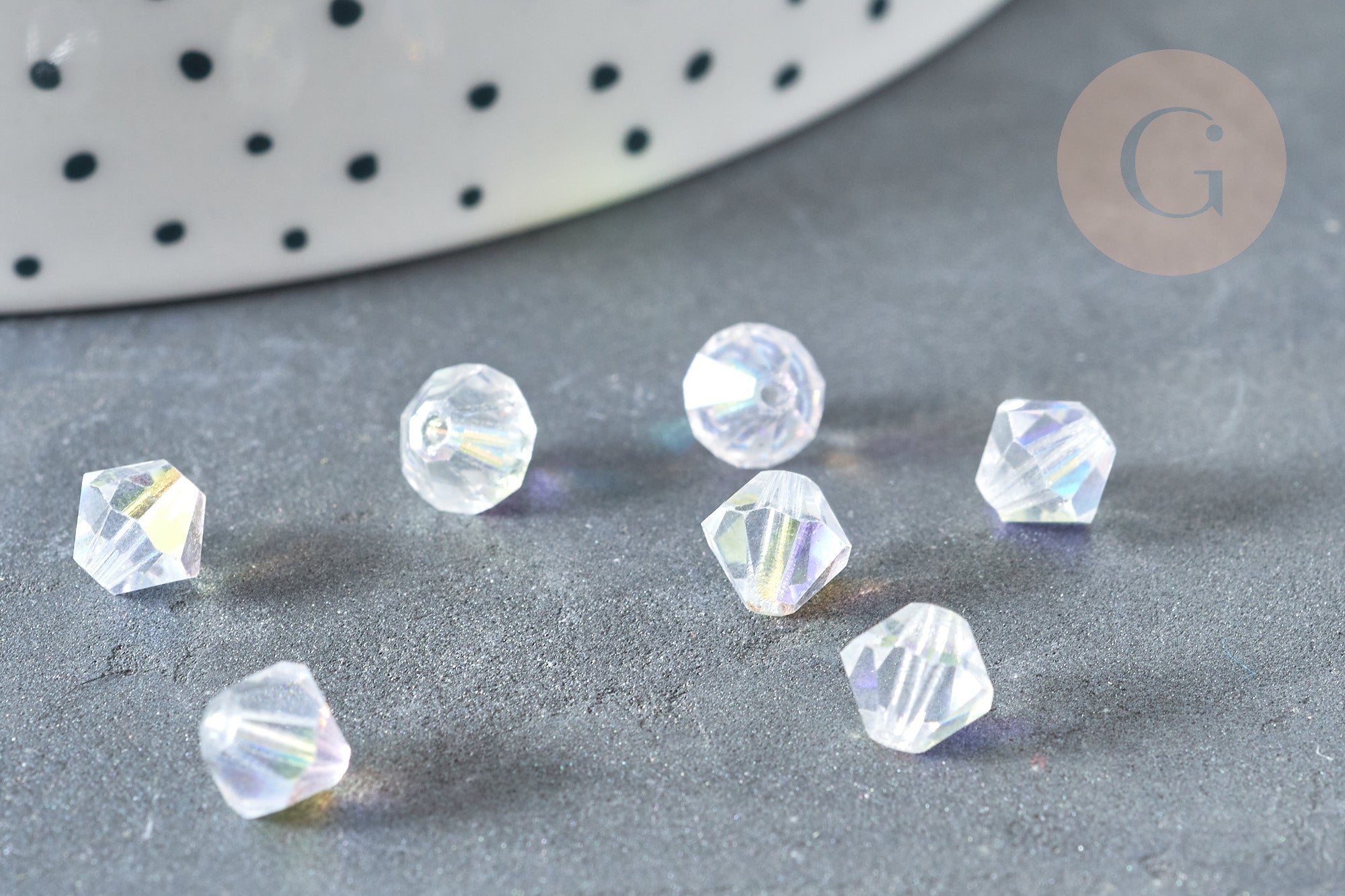 Perle toupie verre tchèque blanc irisé AB 6mm,perles verre et cristal, x 10 (G7358)