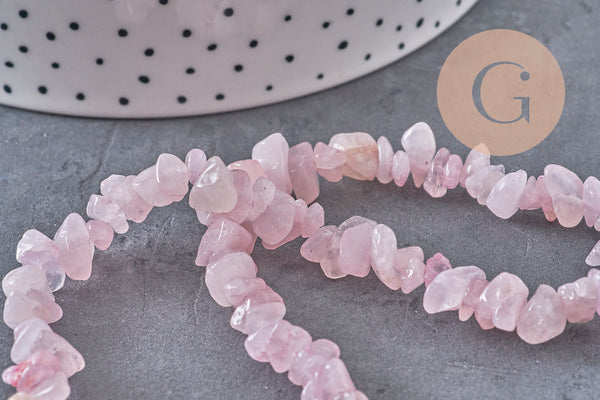 Natural rose quartz chip beads 90cm strand, x1 (G2107)