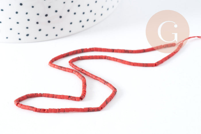 Perles heishi howlite naturelle rouge 2mm, fil de 30cm, x1 (G7266)