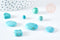 Perles howlite turquoise naturelle carrée goutte ronde disque, x5 (G1769)