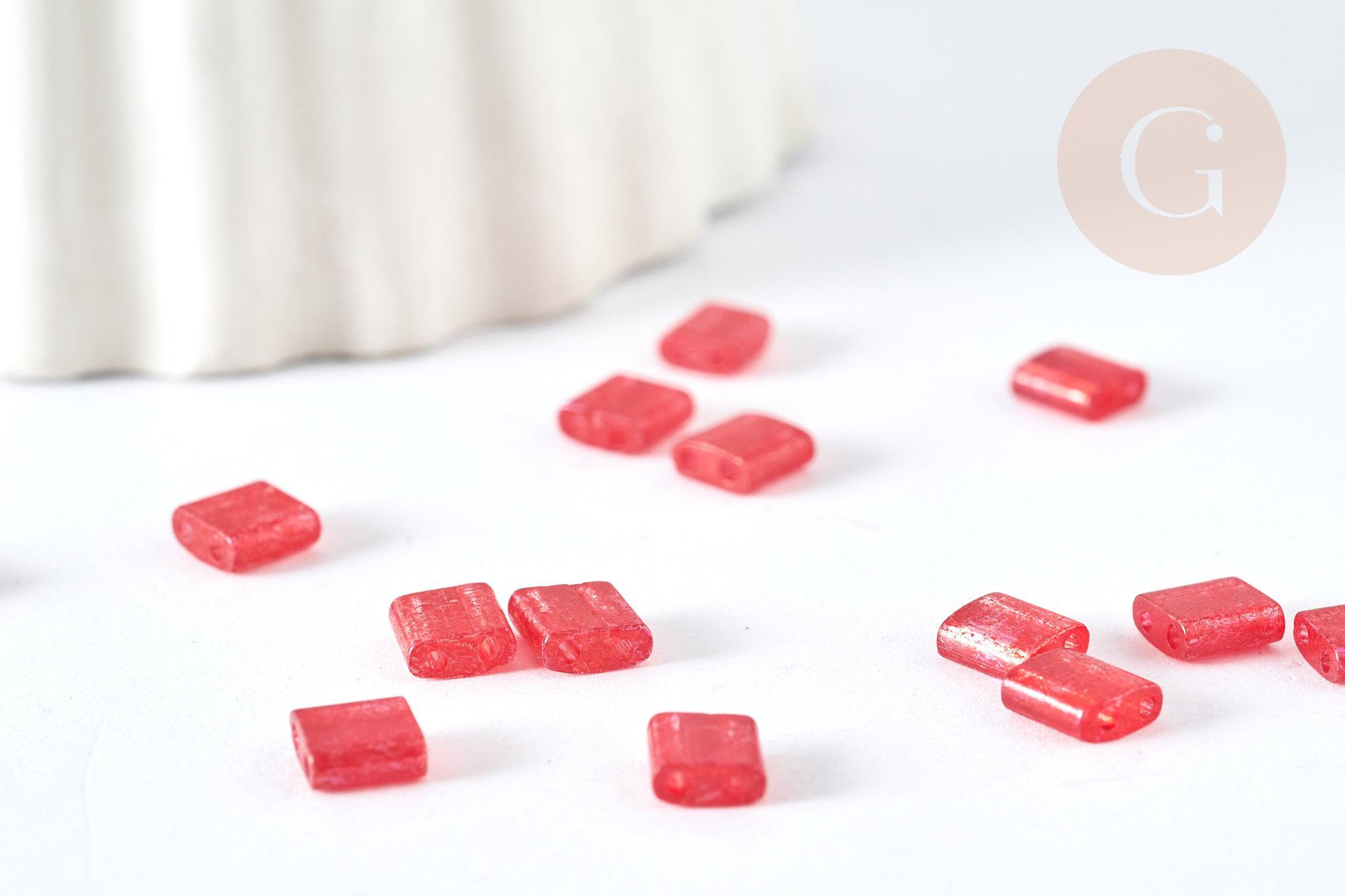 Perles rocaille carré verre rectangle rouge transparent,création bracelet, perle tila,4.5mm,2 trous, x50 (4.8GR) (G7482)