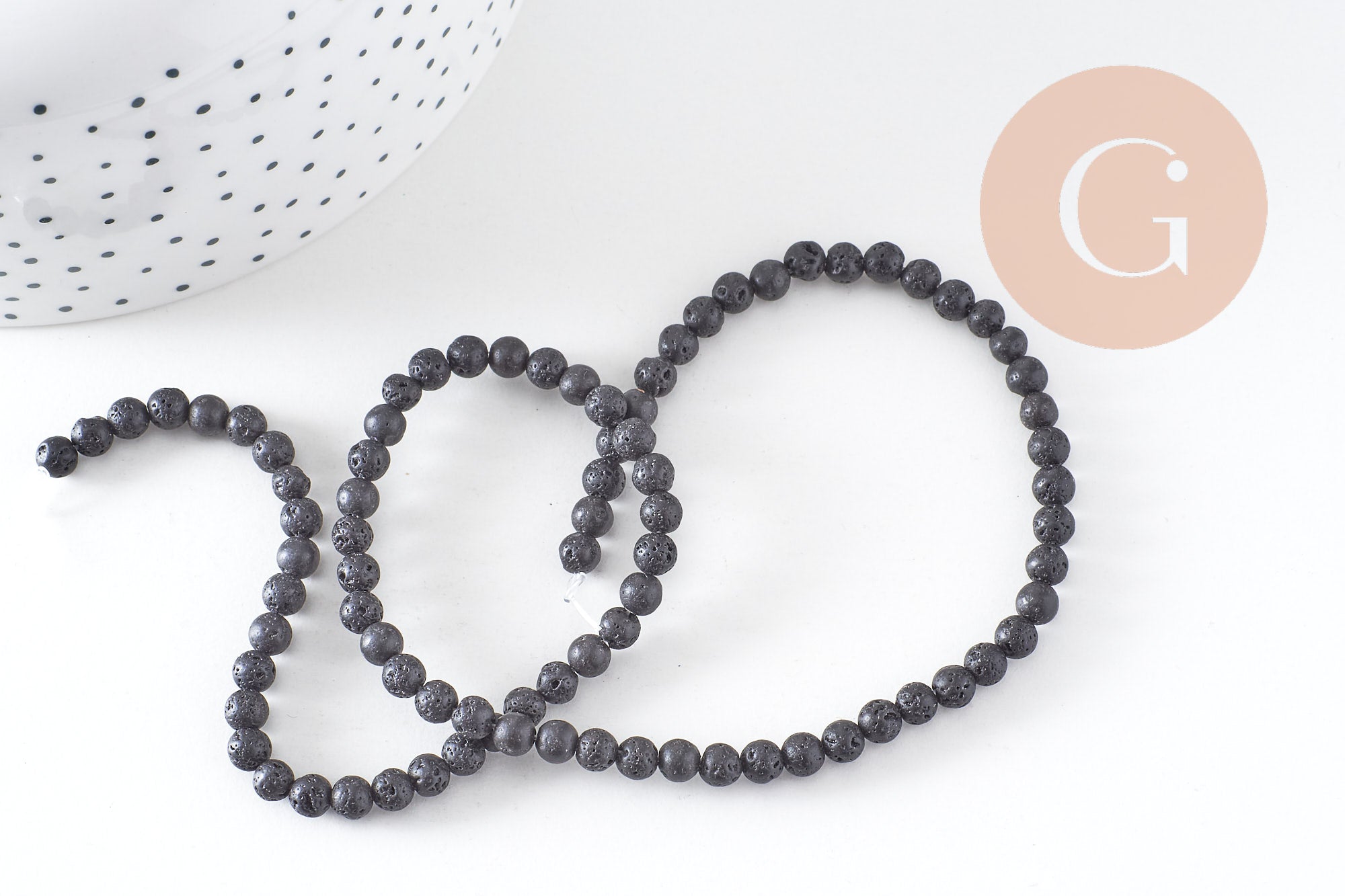 Perles ronde lave noire naturelle 4mm, x1 fil de 37cm (G1841)