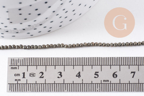 Perles rondes pyrite naturelle facettée 2mm, x1 fil de 40cm (G4046)