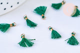 Pompon vert émeraude polyestère support doré,décoration pompon, pompon boucles,fabrication bijoux bohème,10-15mm, x10 ( G5563)