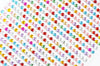 Strass rond plastique adhésifs colorés 3x2mm, x 1 feuille de 780 (G3392)