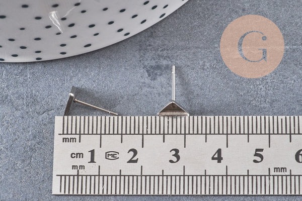 clous-puces oreille platine triangle 8x7mm, x10 (G1796)