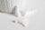 Pompon blanc coton,décoration pompon,accessoire coton, pompon boucles,fabrication bijoux,coton blanc,25-31mm,les 5-G1790