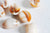 Pendentif coquillage beige marbré, fourniture créative,perle acrylique,cauri,création bijoux,coquillage bijou,coquillage,19mm,les 10-G705