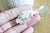 Pendentif estampe filigrane poisson japonais laiton argenté, Pendentif très fin et léger pour création de bijoux, Lot de 2,49 x 31 mm G3693