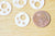 Pendentif rond nacre blanche étoile, pendentif coquillage, coquillage beige,coquillage naturel,création bijoux,18mm, lot de 2 G4170