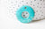 Pendentif donut howlite turquoise,pendentif bijoux  pierre, howlite naturelle,30mm, l'unité G3982